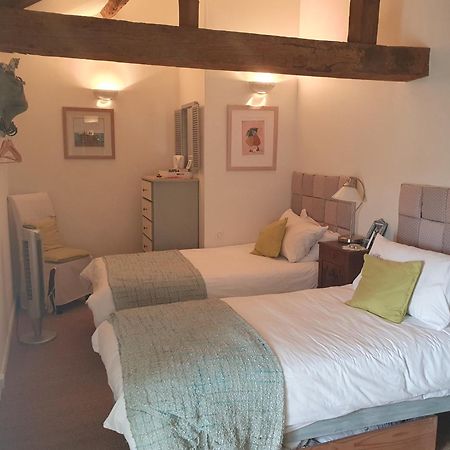 Chambre D'Hotes Oiron, Deux Sevres - Not Near Taize, Burgundy Bed & Breakfast Exterior photo