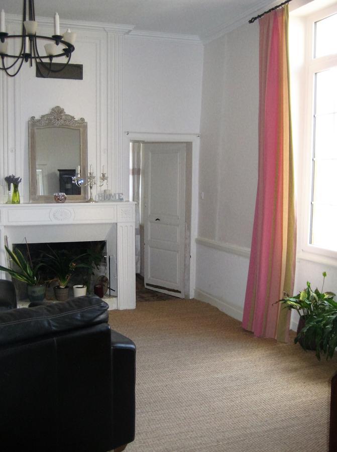 Chambre D'Hotes Oiron, Deux Sevres - Not Near Taize, Burgundy Bed & Breakfast Exterior photo